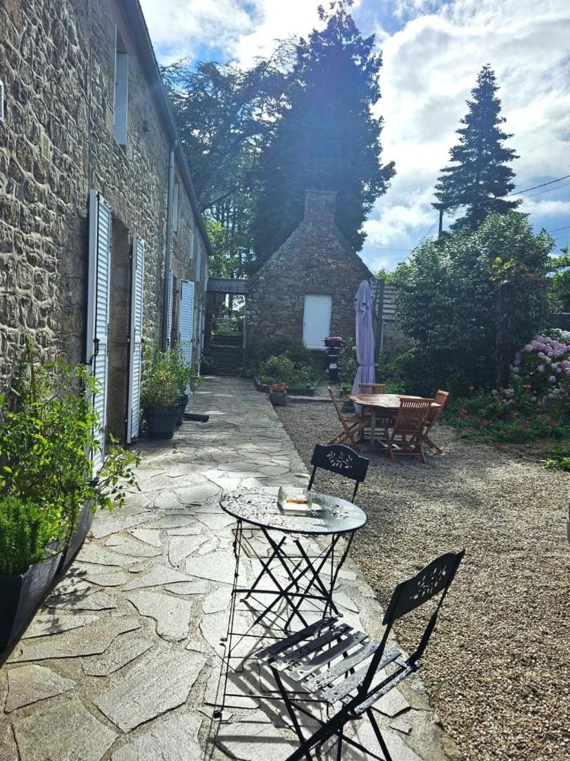 Saint-Pierre-Église Les 13 Lavoirs D'Antan - Chambre Globe-Trotteur מראה חיצוני תמונה